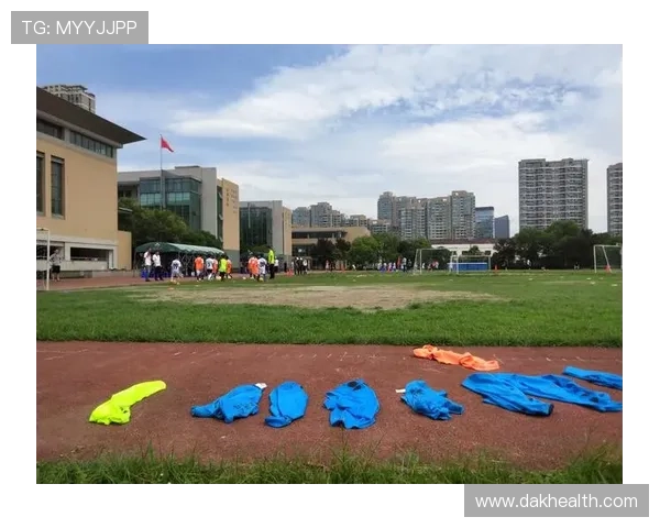 与杨静对话探讨她的足球生涯与未来发展之路