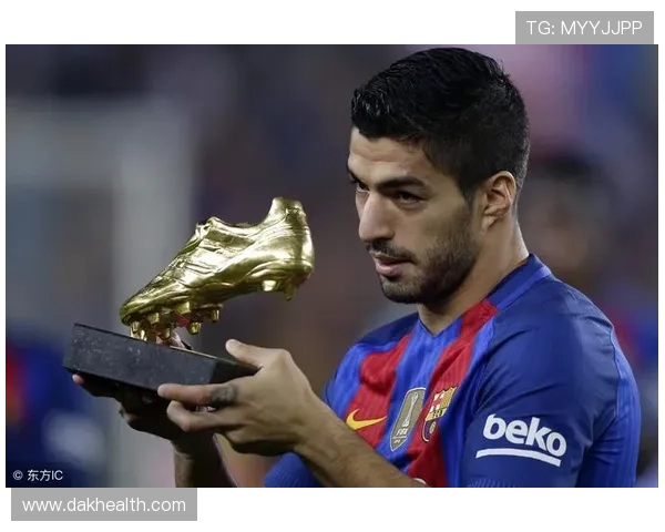 全球足球明星中体格最为壮硕的球员盘点与分析